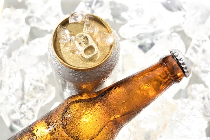 Cervejas em Lata Garantem um Sabor Mais Fresco do que as Garrafas