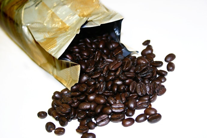 Se Você Bebe de 2 a 4 Xícaras por Dia, Considere Embalagens de Café em Grãos de 1 kg ou Mais