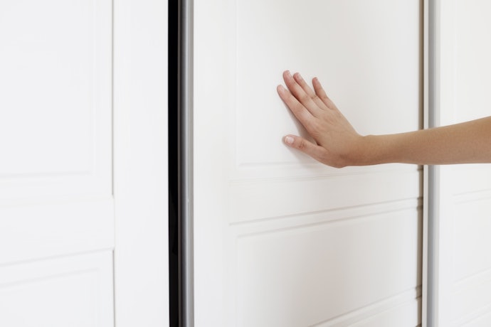 Escolha um Guarda-Roupa de Solteiro com Portas de Correr se Você tem Pouco Espaço