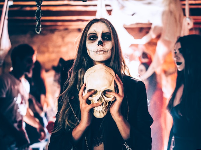 Escolha Entre Personagens de Halloween Femininas Tradicionais e Alternativas