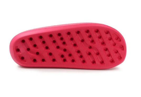 Você Sente Muitas Dores? Opte por um Chinelo Nuvem Ortopédico