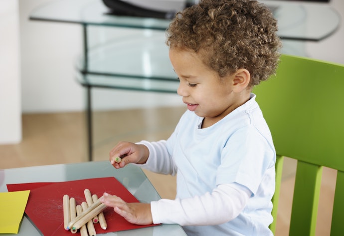 Escolha uma Mesinha Infantil com Cadeiras Inclusas ou Banco Acoplado