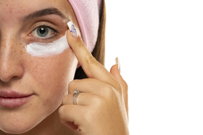 Para Sua Segurança, Opte por um Creme para Olheiras Oftalmo e Dermatologicamente Testado