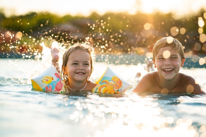 Para Festas Infantis, Prefira Piscinas de 1000L com Estrutura Reforçada