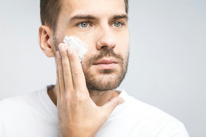 Para um Uso Mais Seguro, Prefira um Creme Depilatório para Homens Dermatologicamente Testado