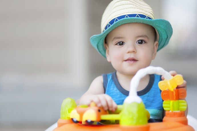Veja Qual é o Tipo de Centro de Atividades Mais Adequado para o Seu Bebê