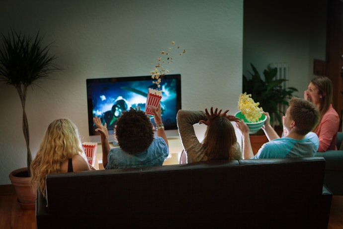 Quer um Som Mais Claro e Envolvente? Opte por uma TV com Dolby Audio