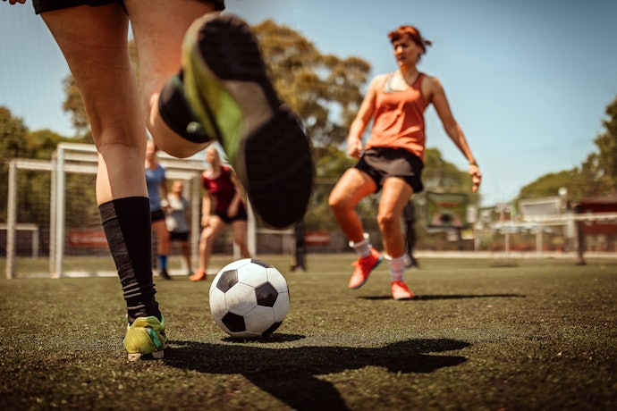 Escolha as Linhas de Chuteiras Society da Nike Conforme Seu Estilo de Jogo