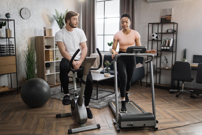 Aparelhos de Ginástica que Suportam 140 kg Podem Ser Usados Por Diferentes Corpos