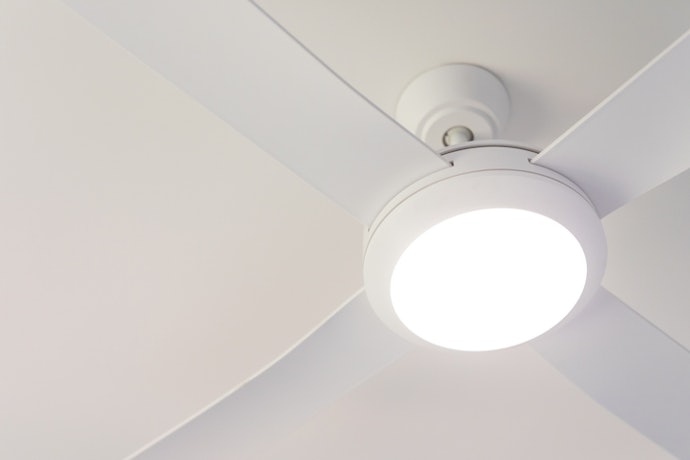 Para Ter Iluminação Integrada, Prefira um Ventilador de Teto com Luz de LED