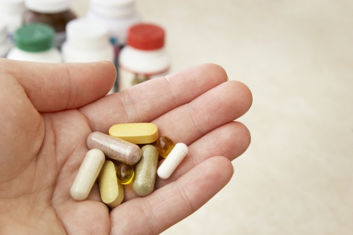 Para Potencializar os Benefícios, Escolha HMB Combinado com Cálcio e Vitaminas B3 e B6