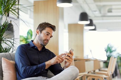 Celulares kaiOS São Mais Baratos e Realizam Funções de Smartphones Básicos