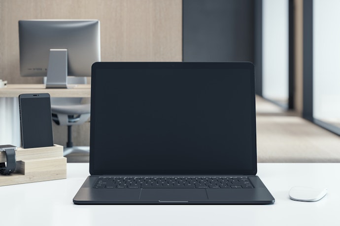 Tela e Teclado: Para Mais Conforto Durante as Longas Horas de Coding