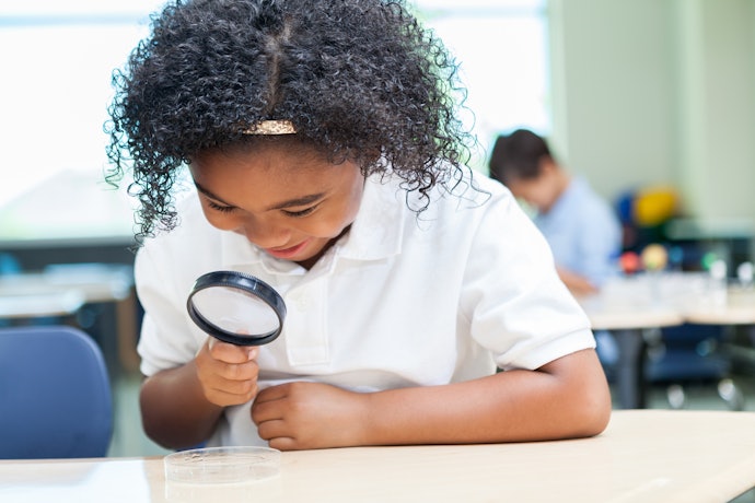 Considere o Diâmetro da Lente ao Escolher a Melhor Lente de Aumento