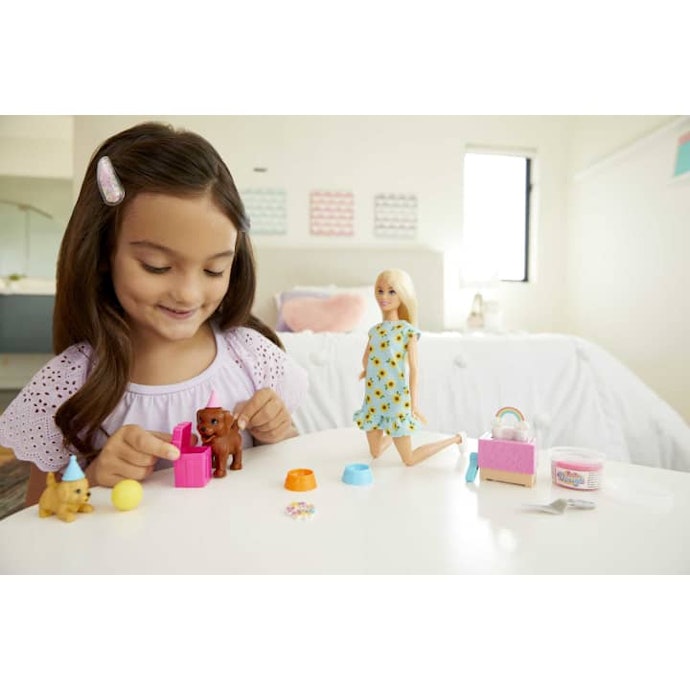 Barbies que Acompanham Acessórios Estimulam a Criatividade