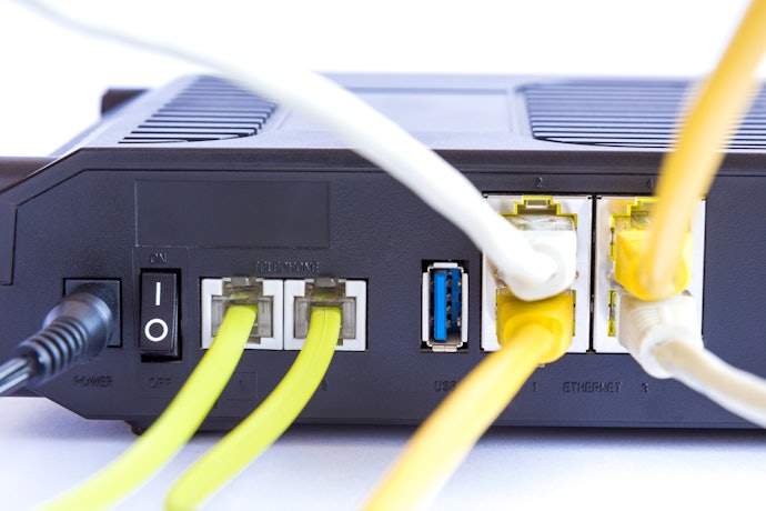 Se Precisar de Mais Velocidade, Procure por Roteadores com Porta Gigabit Ethernet