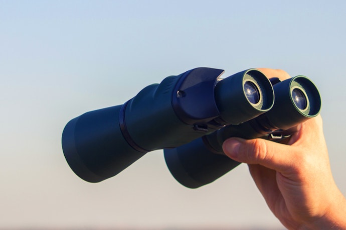 Para Imagens Claras e sem Reflexos, Prefira Lentes com Revestimento "Fully Multi-Coated"