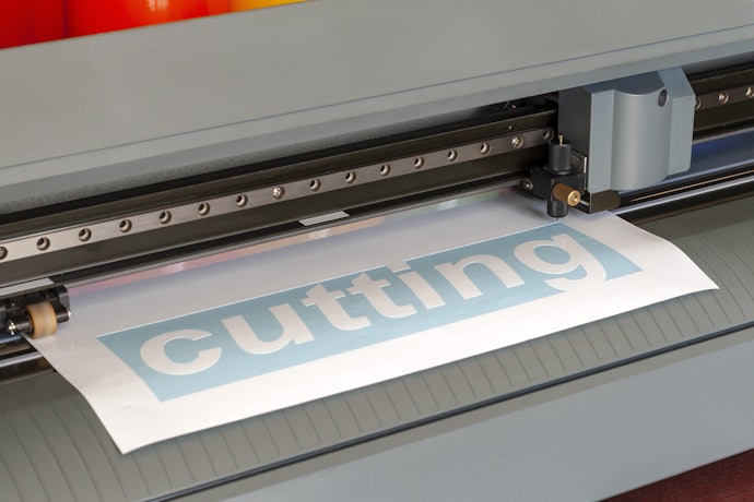 Para Agilizar o Trabalho, Prefira um Plotter de Recorte com Sensor Automático