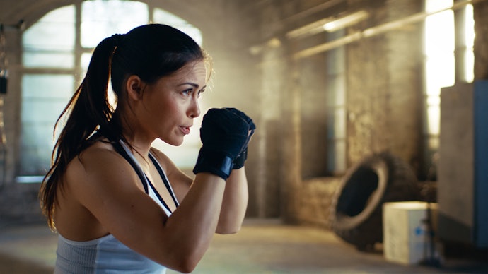 Prefira as Luvas de MMA com Menos de 150 g para Não se Cansar