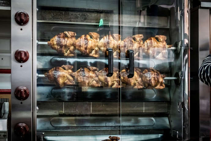 Máquina de Assar Frango com 20 kg Facilitam a Locomoção