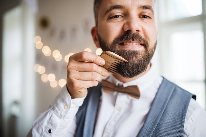 Fuja do Frizz com Pentes para Barba Antiestáticos