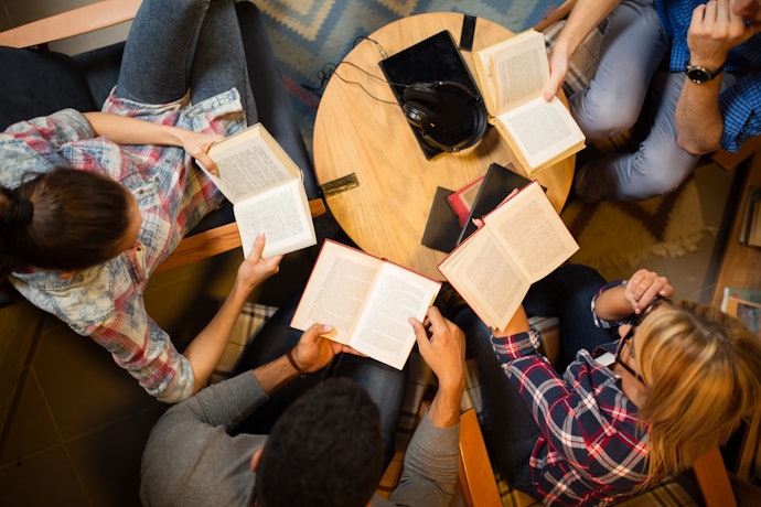 Para Leituras Mais Rápidas, Escolha Livros de Economia com Até 300 Páginas