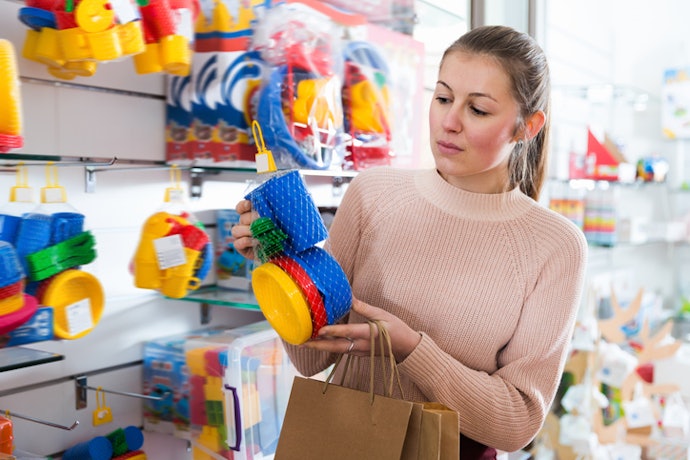 Para um Brinquedo para Bebê de 3 Meses Seguro, Observe as Certificações e Selo INMETRO