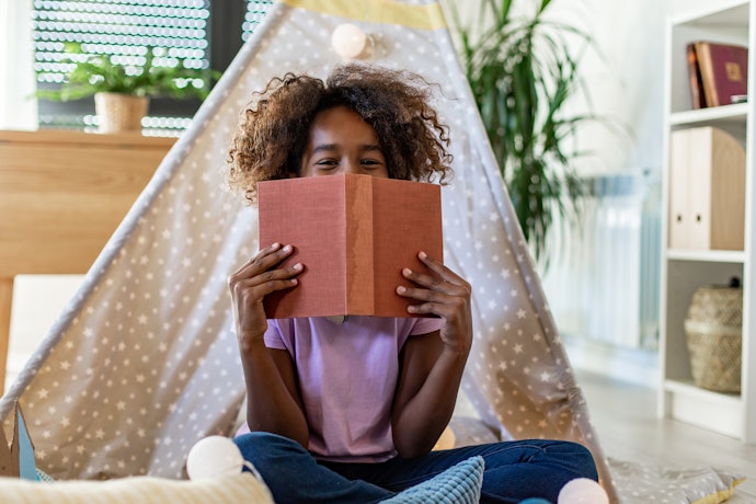 Escolha entre um Livro Infantojuvenil com Capa Dura ou Comum