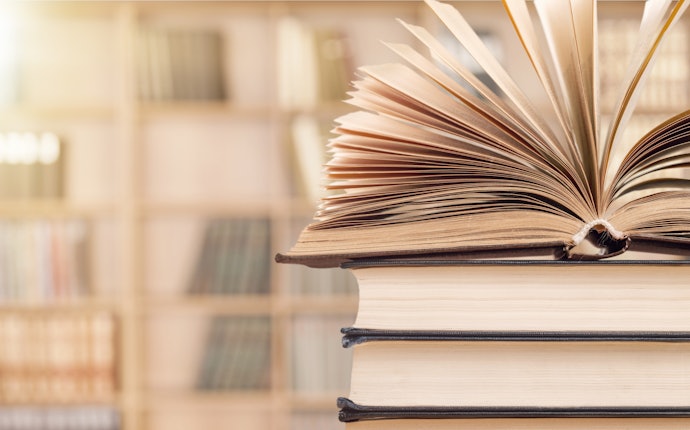 Considere a Quantidade de Páginas dos Livros de Nietzsche