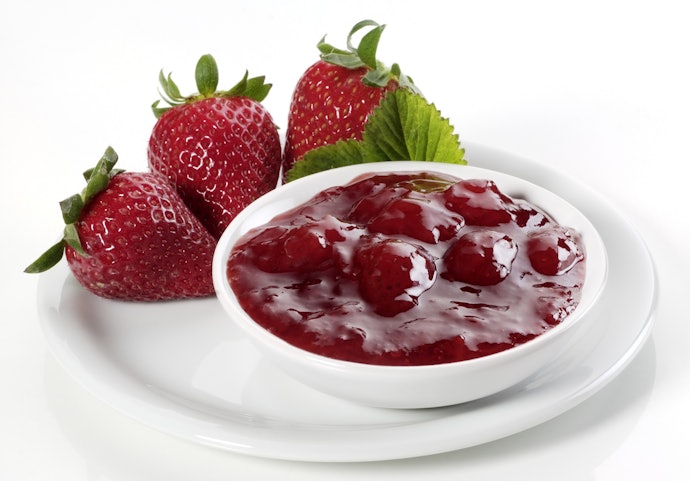Há Geleias de Morango com Pedaços Maiores, Mas a Textura é Naturalmente Mais Fluida