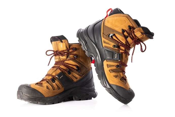 Para Terreno com Muitas Pedras, Procure Botas com Reforço na Biqueira e no Calcanhar