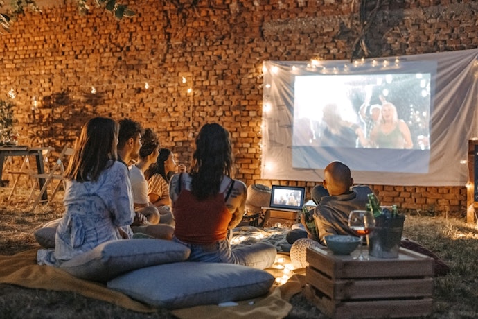Prefere Assistir em 4K? Escolha um Mini Projetor com Resolução 4K Nativa