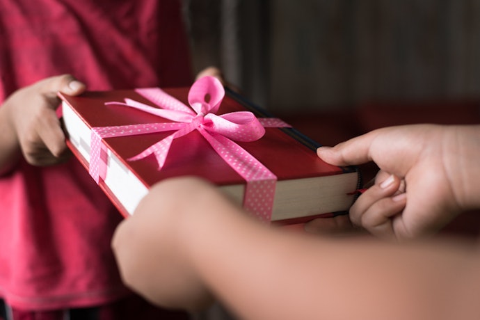 Busca Boas Opções para Presentear? Opte por Livros de Romance Clássicos Famosos