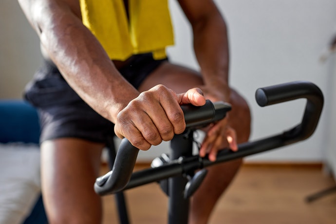 Para se Adaptar à Sua Estatura, Prefira Bicicleta Spinning com Ajuste do Selim e do Guidão