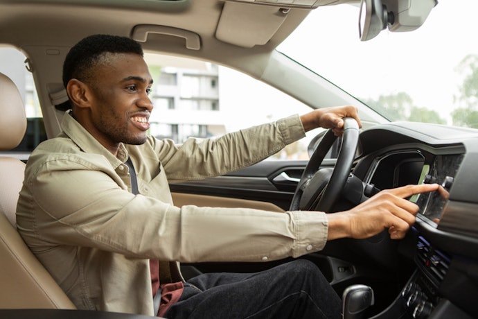 Central Multimídia para Carro ou para Moto? Escolha Conforme o Seu Veículo
