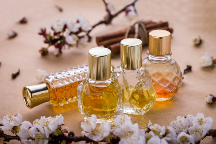 Se Busca um Perfume Francês Feminino Barato, Invista em um Eau de Toilete ou em Miniaturas