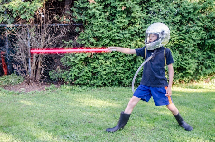 Sabres com Luzes e Sons Garantem uma Experiência Mais Realista