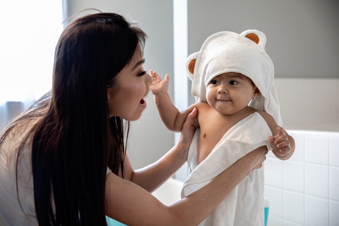 Modelos com Capuz e Bolsos Podem Secar ou Aquecer Orelhas e Mãos