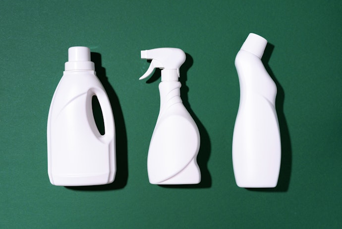 Para Estofados Grandes, Prefira Impermeabilizantes para Sofá de 1 L ou Mais