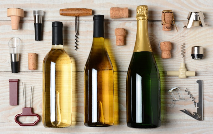 Observe se o Clube de Vinho Oferece Adicionais e Brindes