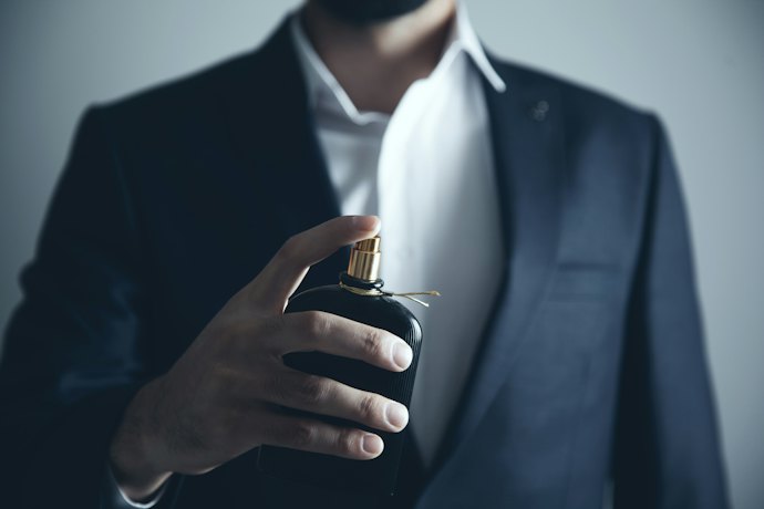 Considere o Volumes do Frasco do Perfume Masculino Hugo Boss
