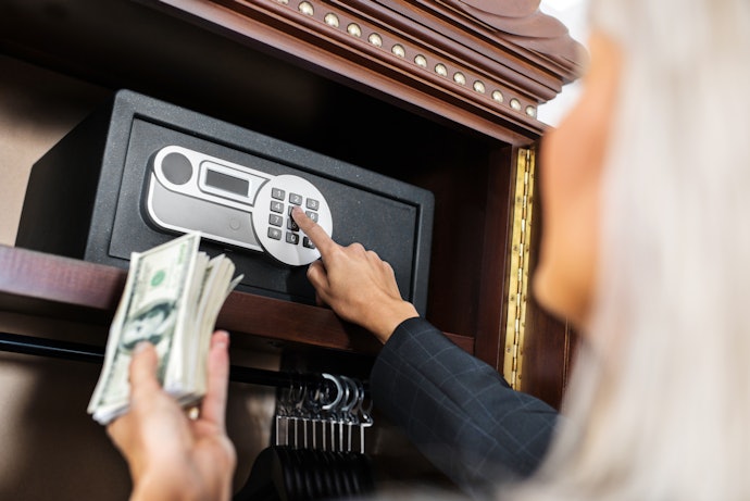 Para Cofres Usados Também Por Outras Pessoas, Opte por Modelos com Registro de Acessos