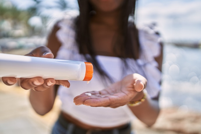 Para Maior Proteção, Escolha Protetores Solares para Pele Negra com FPS Acima de 30