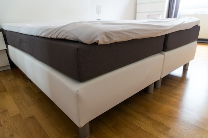 Camas Box com Base Bipartida São Mais Práticas de Mover no Quarto