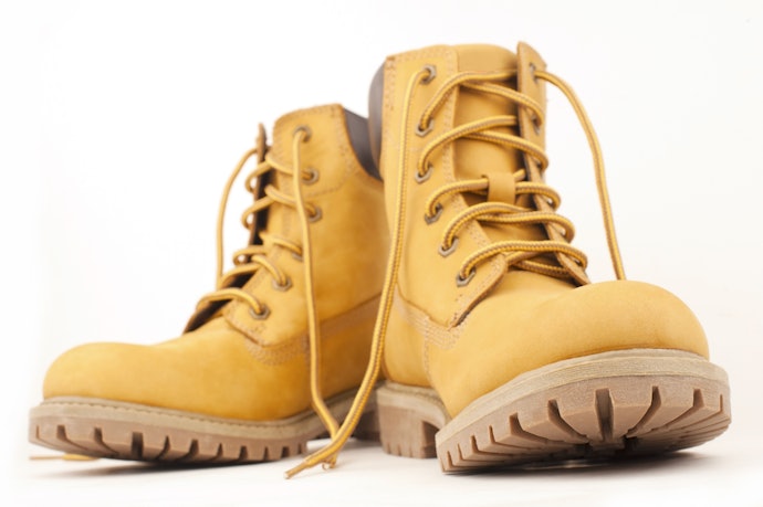 Escolha a Cor da Bota Caterpillar que Mais Combina com Você