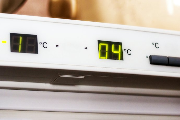 Para Bebidas Sempre Geladas, Escolha um Expositor Vertical que Atinja pelo Menos 4 ℃