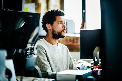 Obras Avançadas Discutem Assuntos Complexos, como Machine Learning