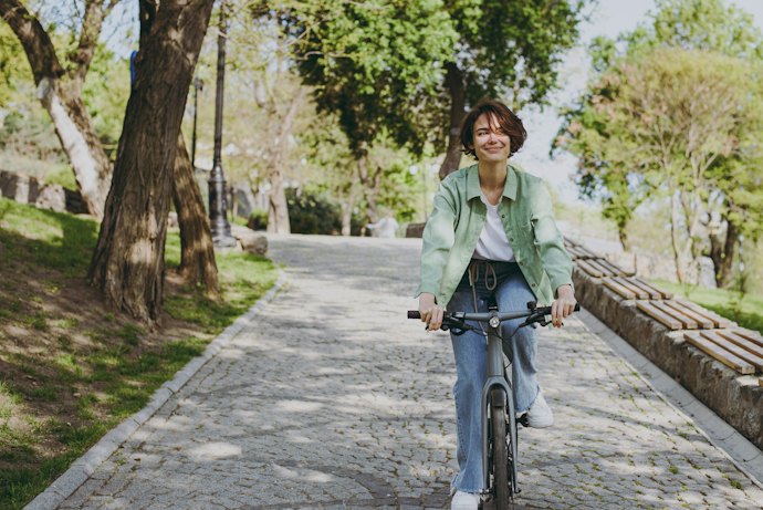 Para Terrenos Acidentados, Prefira Bicicleta Feminina com Suspensão Dianteira de 30 mm ou Mais