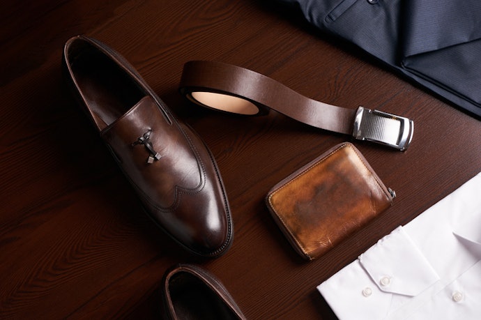 Para um Estilo Mais Elegante: Escolha Carteiras Masculinas em Couro Legítimo