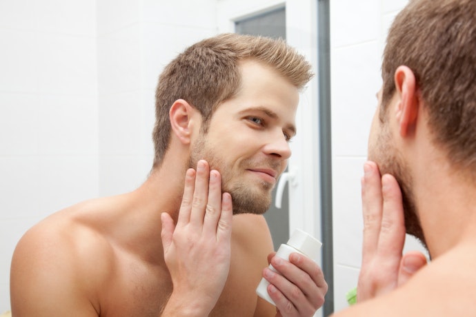 Se Quer Aliviar a Coceira da Barba Crescendo, Escolha Fórmulas com Pantenol